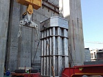 Ленинградская АЭС-2: на энергоблоке №2 ВВЭР-1200 началась загрузка имитаторов тепловыделяющих сборок в корпус реактора 