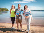 Сотрудники Фонда друзей балтийской нерпы выпустили четыре спасенных краснокнижных нерпы в Ладожское озеро 