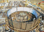На площадке Курской АЭС-2 завершился монтаж первого яруса внутренней защитной оболочки реактора энергоблока №1