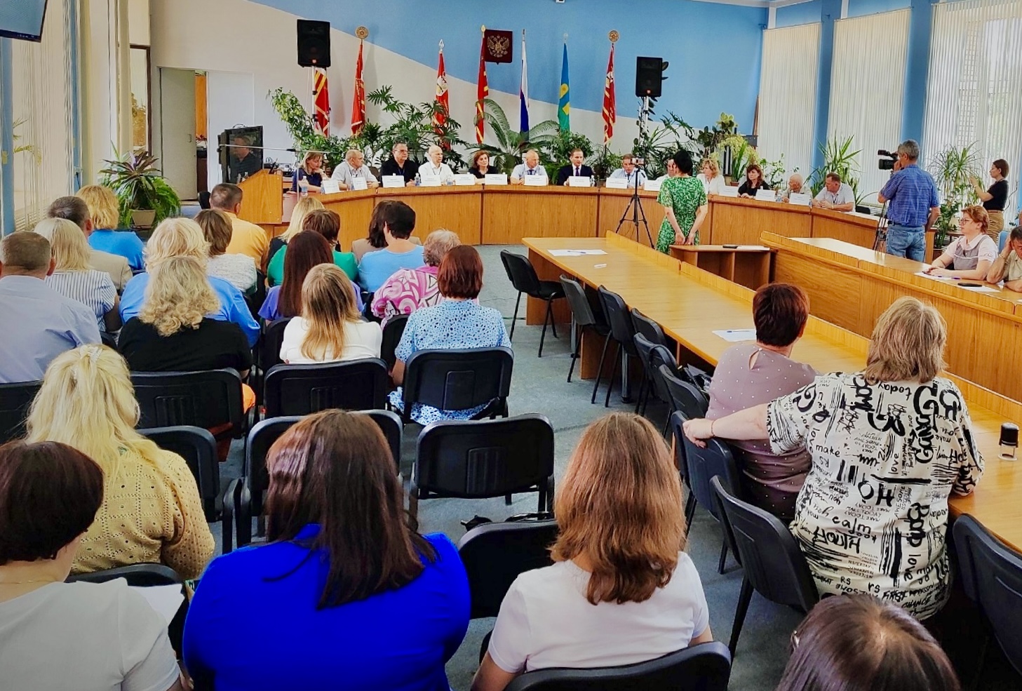 В Рославле прошли общественные обсуждения, посвященные обоснованию производства на станции изотопов медицинского назначения на Смоленской АЭС