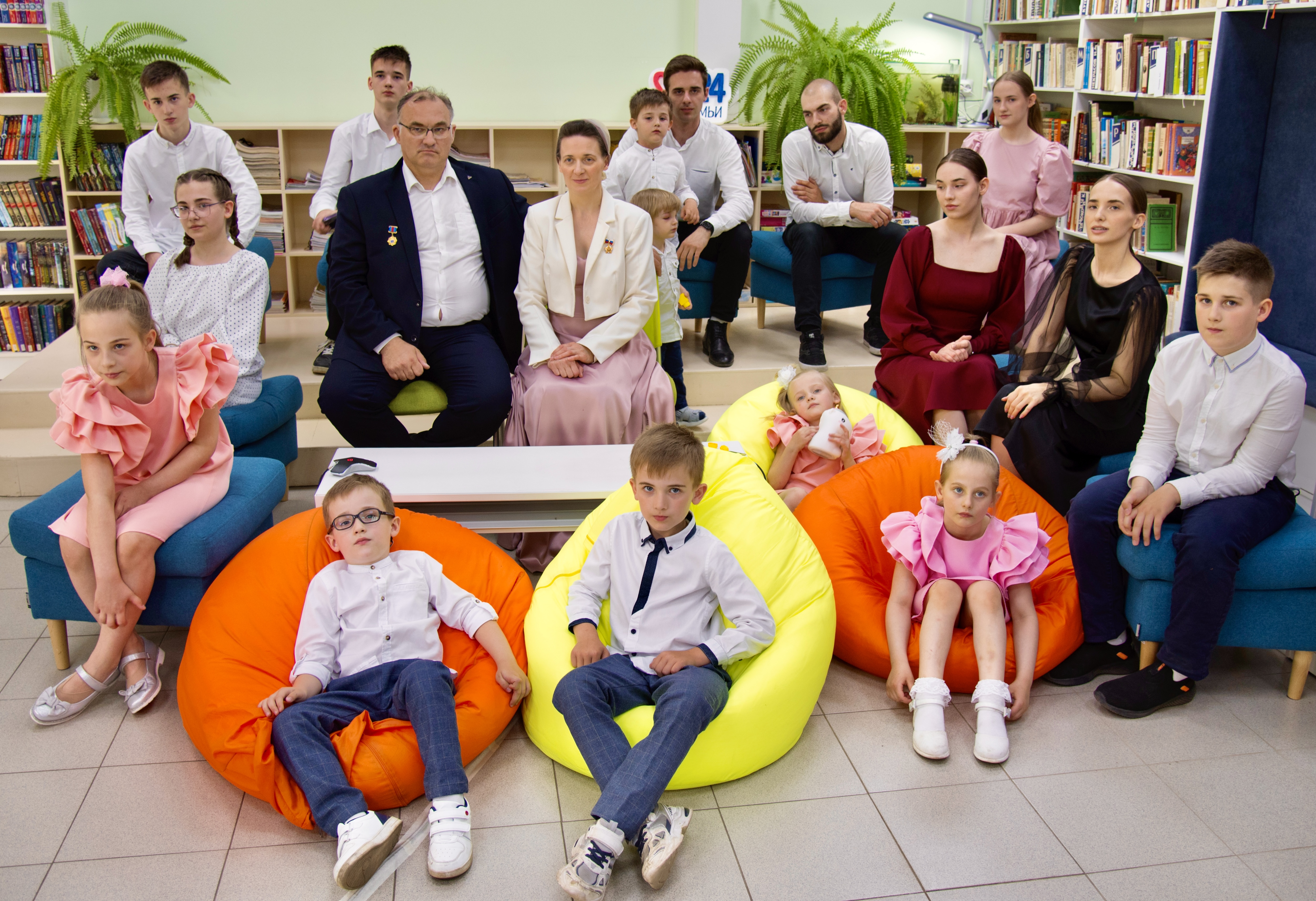 Владимир Путин поздравил многодетную семью сотрудника Ленинградской АЭС с Днём защиты детей