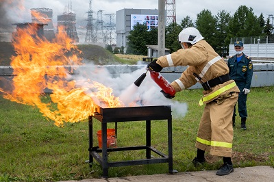 Лучшие огнеборцы Калининской АЭС выступят на итоговом смотре-конкурсе среди добровольных пожарных формирований Росэнергоатома