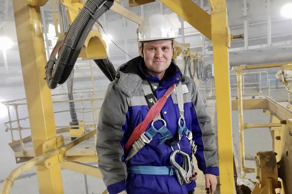 Атомтехэнерго: на площадке сооружения Курской АЭС-2 успешно прошел испытания мостовой кран кругового действия 2-го энергоблока 