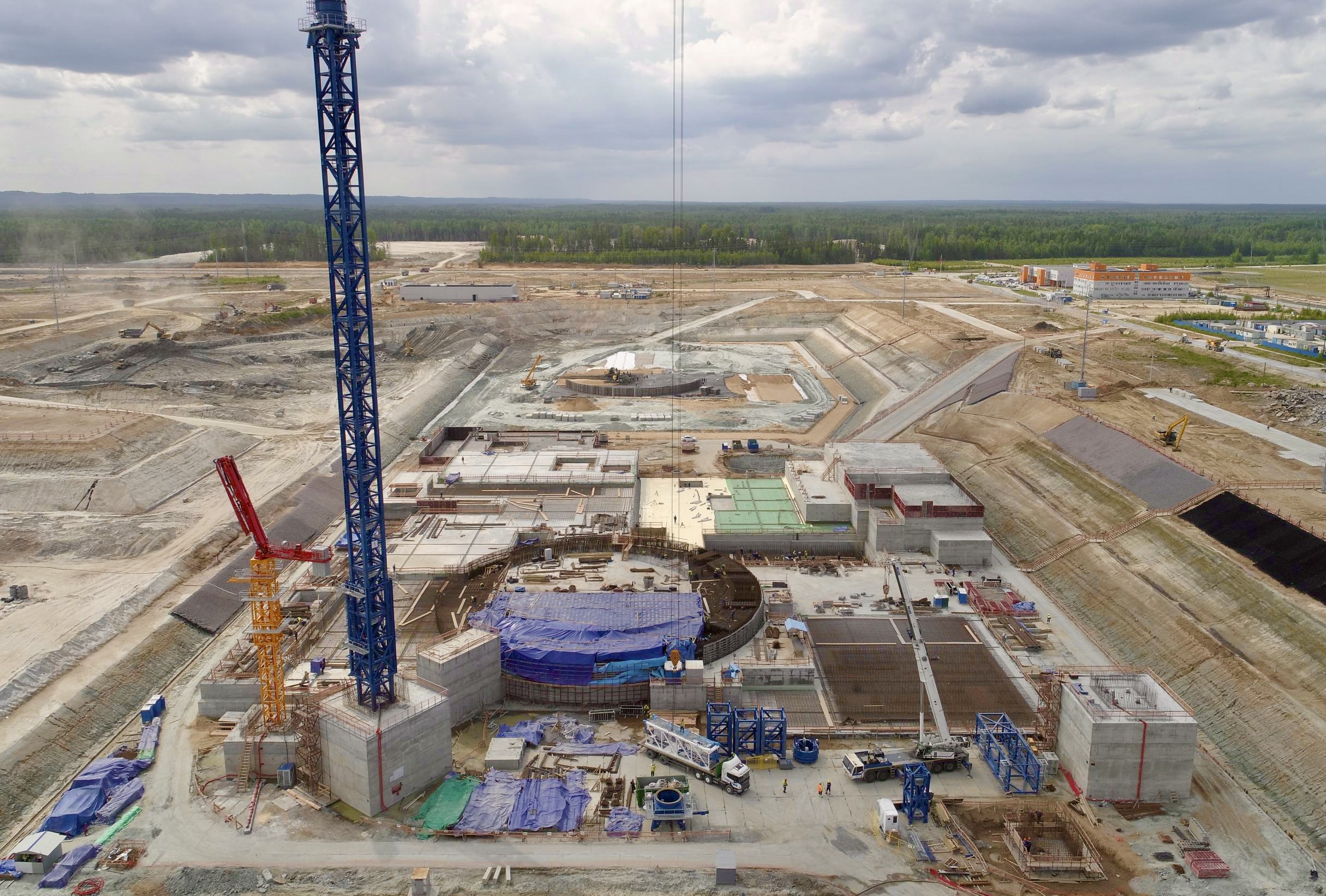 На стройплощадке Ленинградской АЭС досрочно завершено устройство котлована под здание реактора энергоблока №8