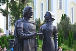 В Советске при поддержке атомщиков открыли памятник Петру и Февронии 