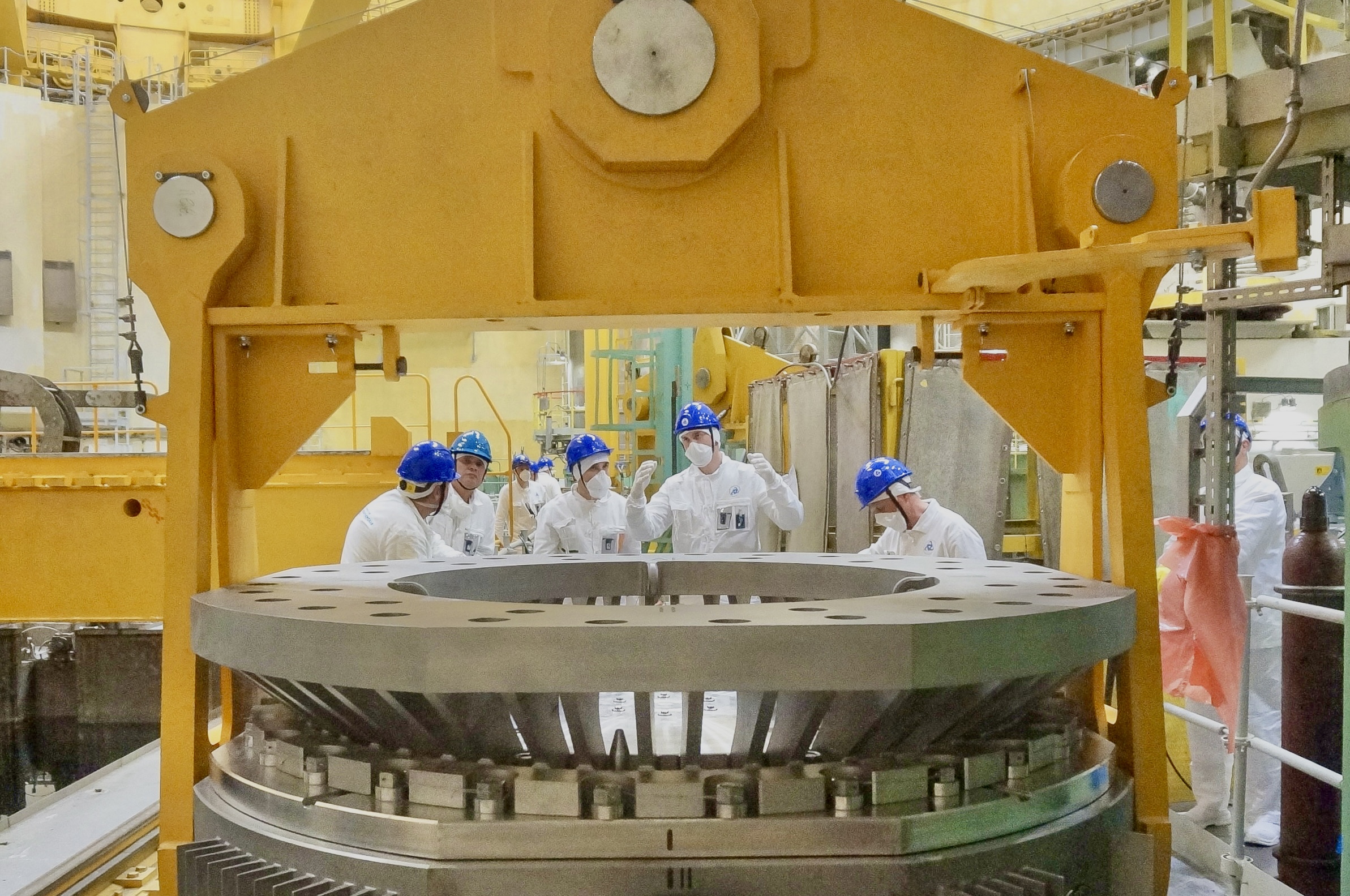 На Нововоронежской АЭС успешно завершились «холодные» испытания нового контейнера для отработавшего ядерного топлива реакторов