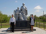 Работники Ростовской АЭС поздравили ветеранов с Днем Победы и привели в порядок территории воинских захоронений 