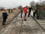Работники «Курскатомэнергоремонта» очистили 500 метров береговой линии городского водохранилища в ходе экосубботника