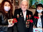 Работники Ростовской АЭС поздравили ветеранов с Днем Победы и привели в порядок территории воинских захоронений 